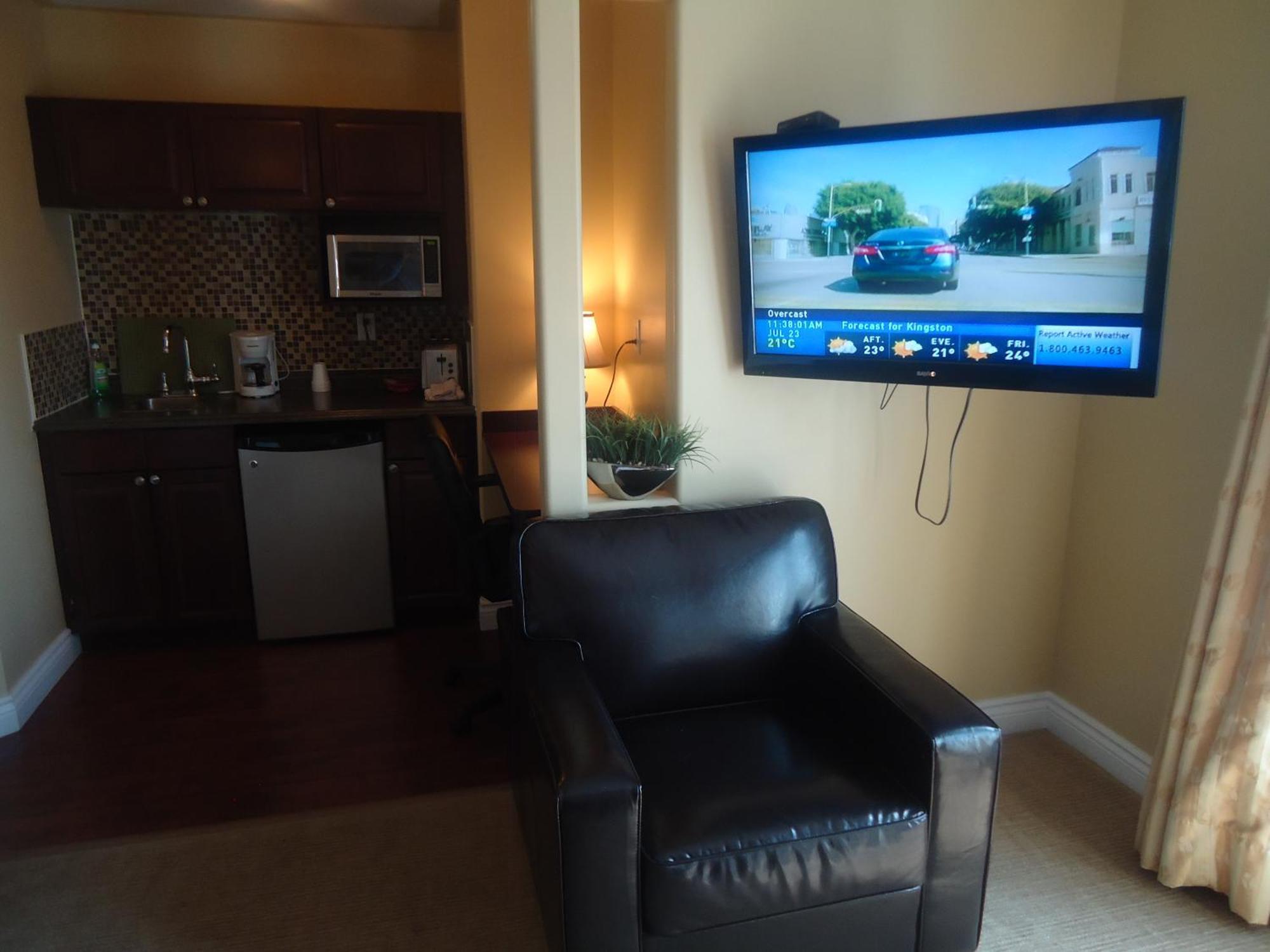 Bayside Inn & Waterfront Suites Kingston Ruang foto