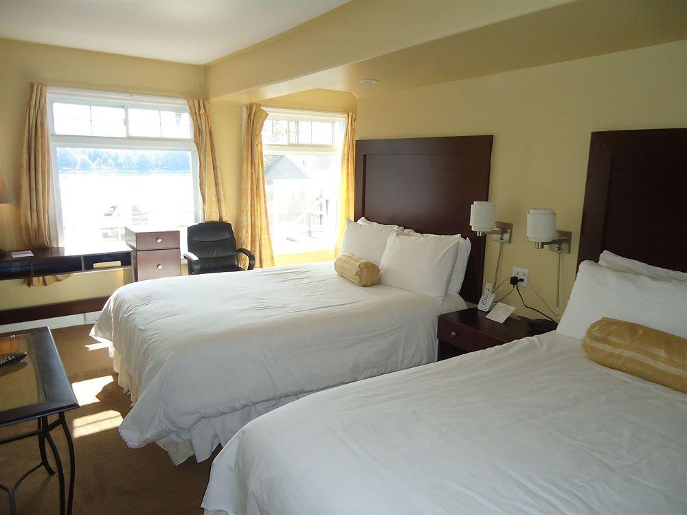 Bayside Inn & Waterfront Suites Kingston Bagian luar foto